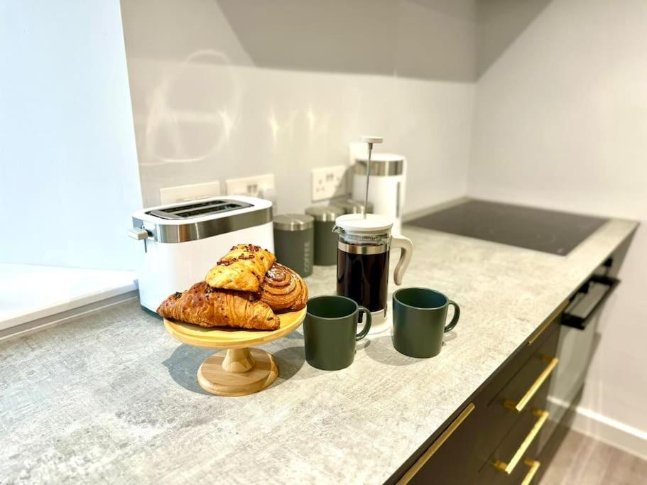 Bournemouth Getaway: 3Br Apartment Near Beach Exteriér fotografie