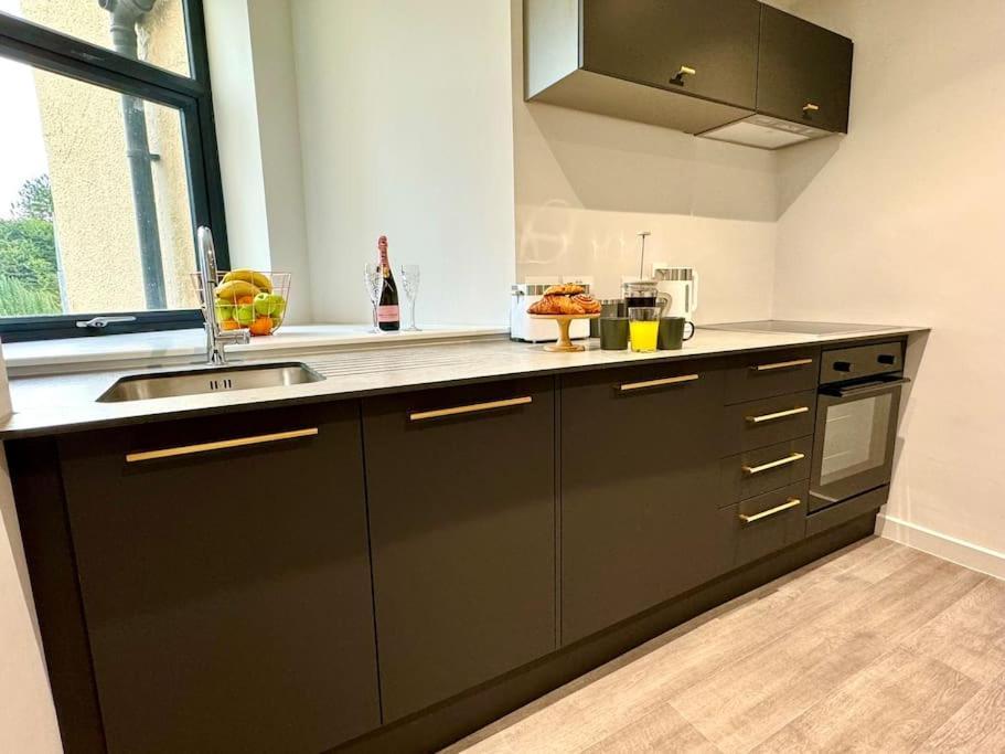Bournemouth Getaway: 3Br Apartment Near Beach Exteriér fotografie